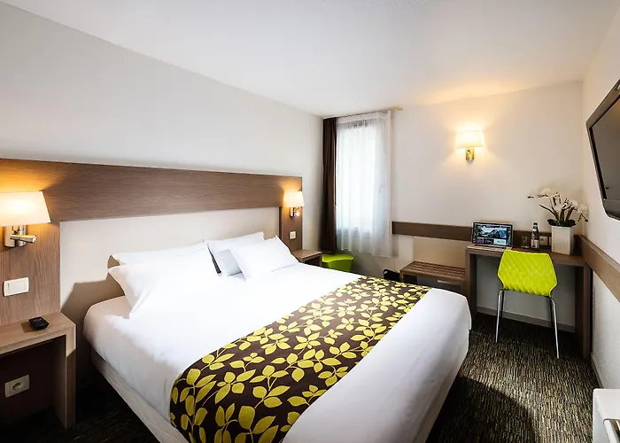 Greet Hotel